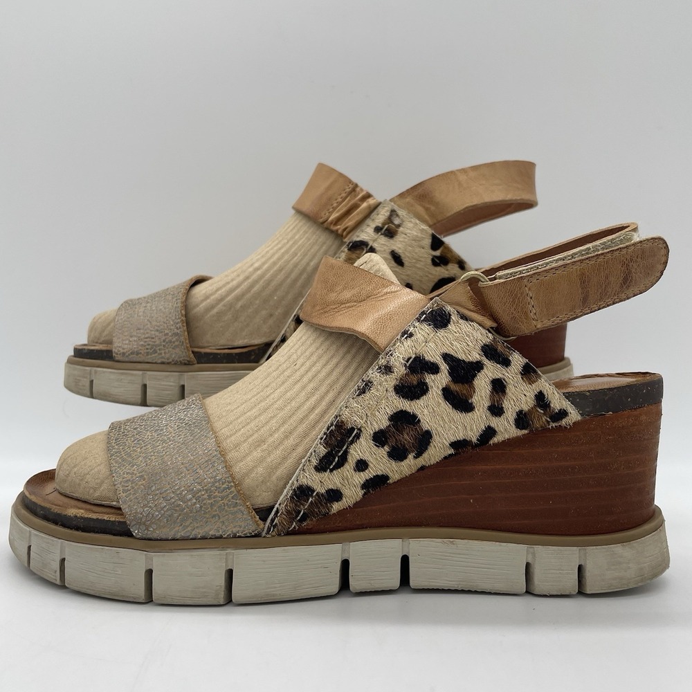 Diba True Womens 8 Sandals Bye Golly Wedge Cheetah Cow Fur Leather Brown Gold